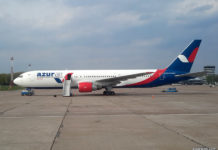 Дальнемагистральный Boeing 767-300ER Azur Air Ukraine