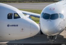 Самолеты Airbus и Bombardier рядом