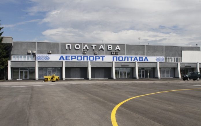 Терминал в аэропорту Полтава после ремонта. Вид со стороны летного поля