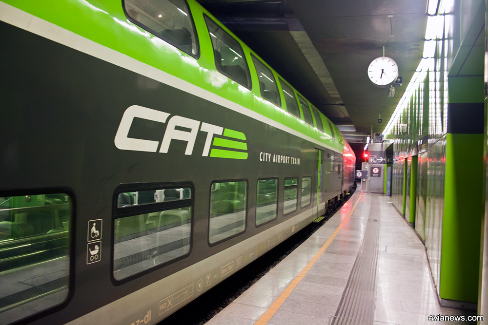 Поезд-экспресс CAT - City Airport Train - курсирующий между аэропортом Вены Швехат и железнородожным вокзалом Wien Mitte. Фото: avianews.com