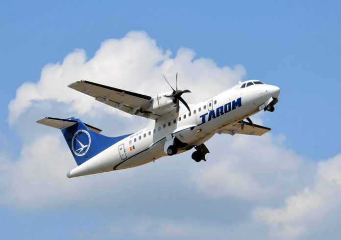 Самолет ATR 42 авиакомпании TAROM