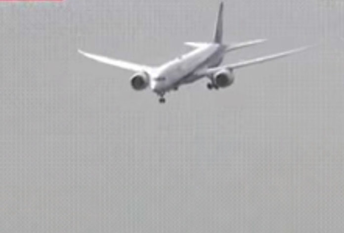 Boeing 787 All Nippon Airways, клюнувший носом из-за сдвига ветра