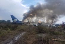Сгоревший в аэропорту Дуранго Embraer 190 Aeromexico