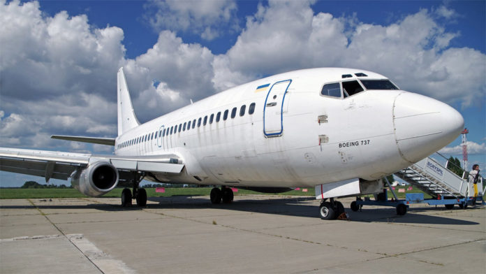 Boeing 737-200 