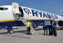 Встреча первого рейса Ryanair из Берлина в аэропорту Борисполь