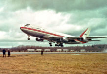 Перший політ Boeing 747 9 лютого 1969 року