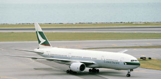 Первый Boeing 777-200 в ливрее Cathay Pacific с регистрацией B-HNL