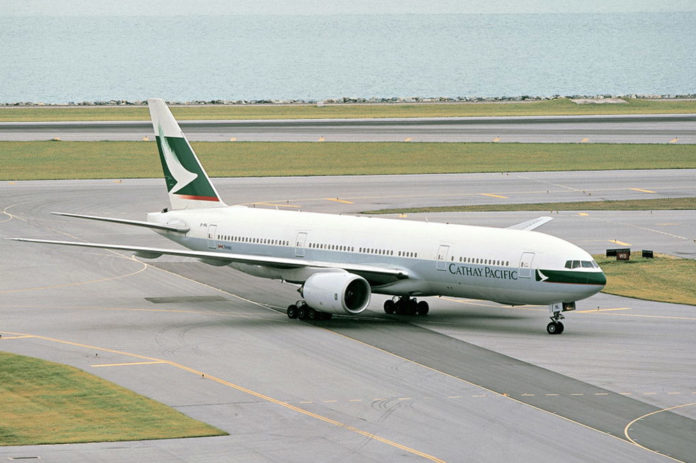 Первый Boeing 777-200 в ливрее Cathay Pacific с регистрацией B-HNL
