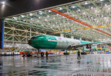 Первый Boeing 777X, собранный для проведения статических испытаний