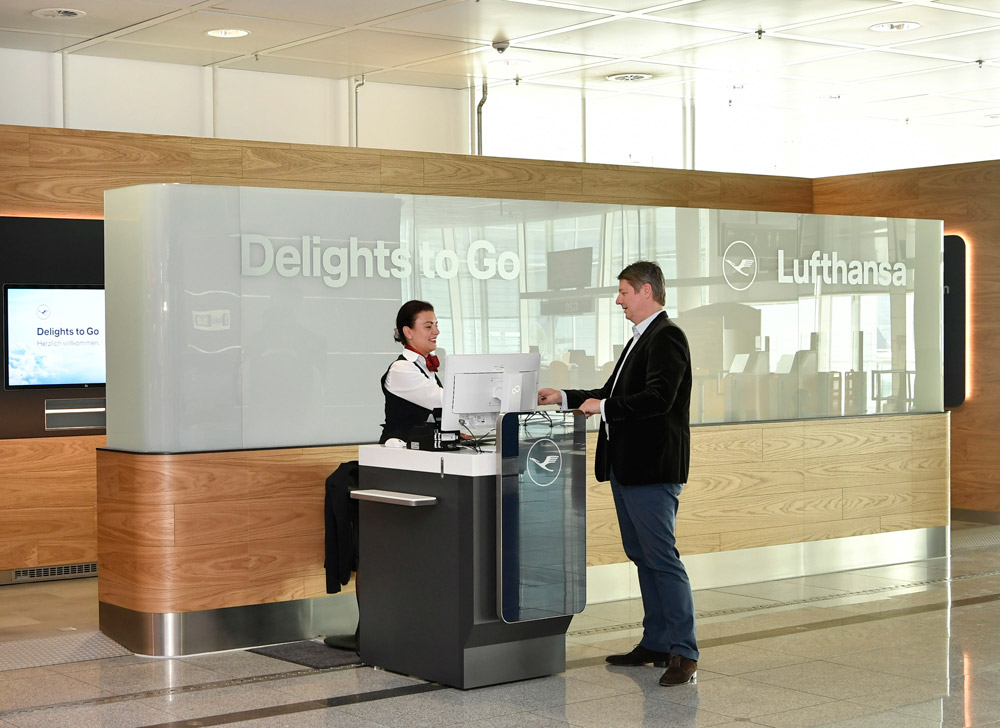 Для входа в зону Delights to Go пассажир должен просканировать свой посадочный талон