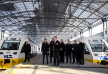 Первые пассажиры поезда "Киев-Аэропорт Борисполь"