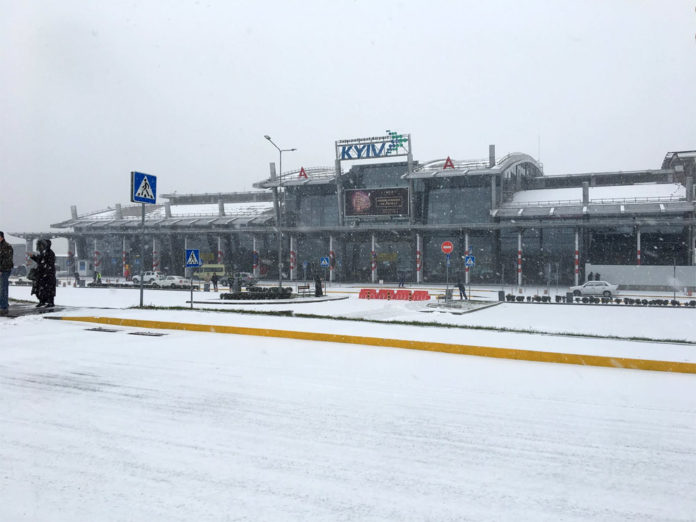 Международный терминал в аэропорту Жуляны. Фото аэропорта