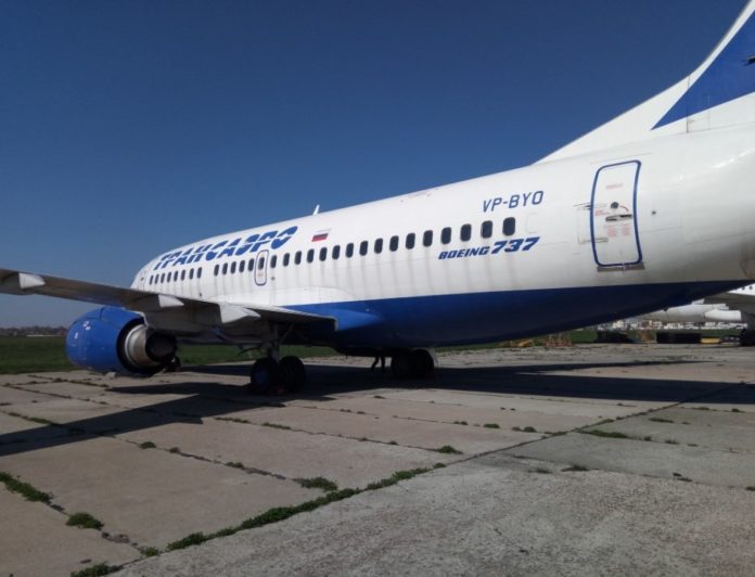 Boeing 737-500 