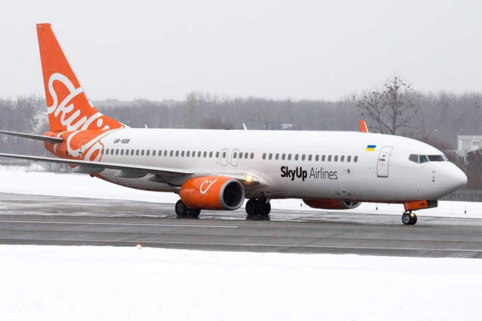 Boeing 737-800 авиакомпании SkyUp