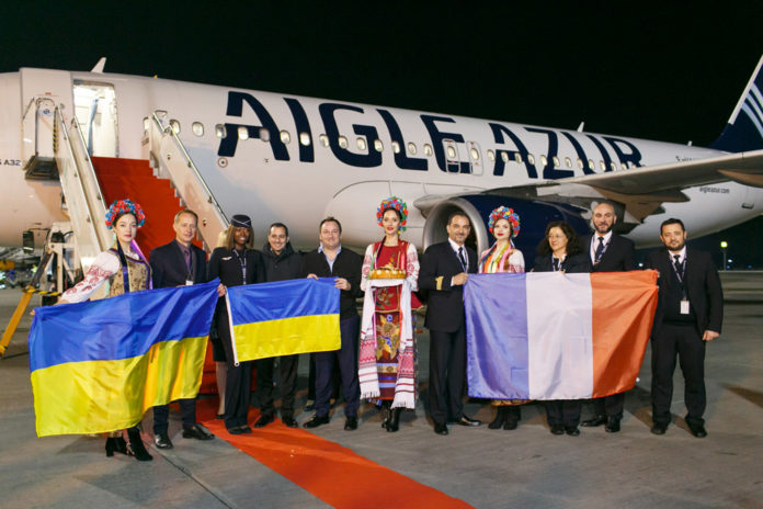 Встреча первого рейса Aigle Azur Париж-Киев в аэропорту Борисполь