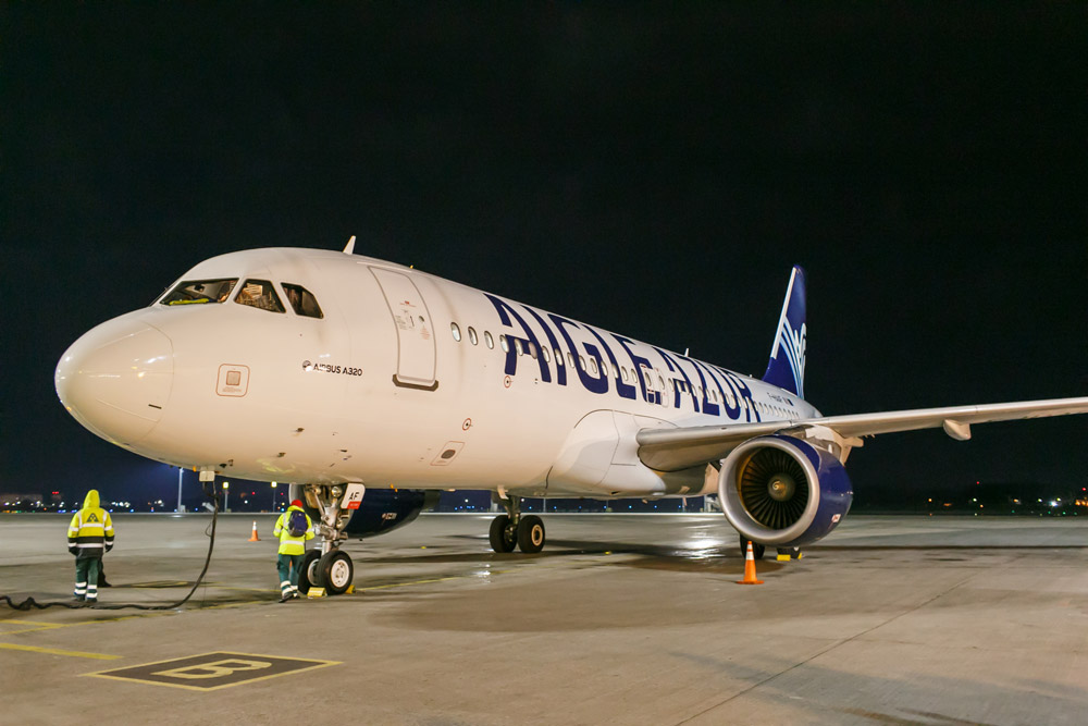 Самолет Aigle Azur