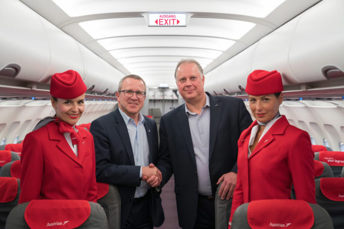 Airbus A320 Austrian Airlines после обновления створок багажных полок