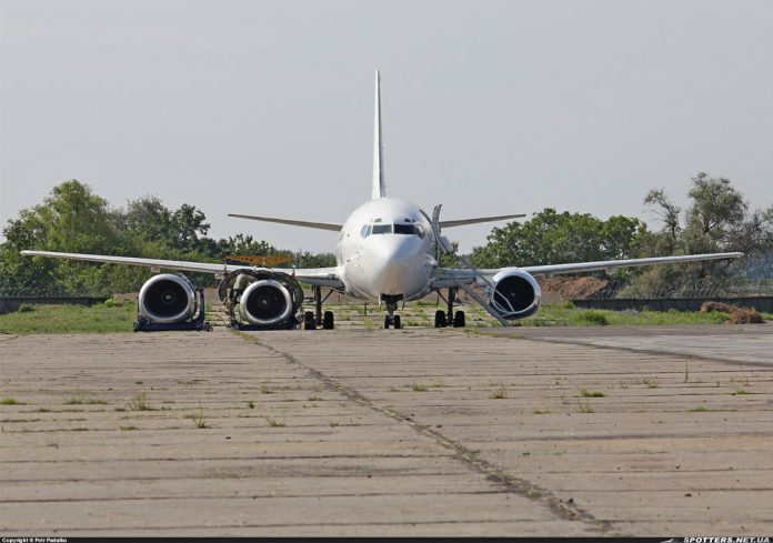 Boeing 737-300 Dreamwind