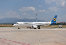 Embraer 190 МАУ в аэропорту Измир