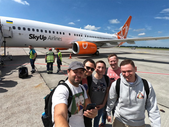 Пассажиры одного из первых рейсов SkyUp Киев-Одесса