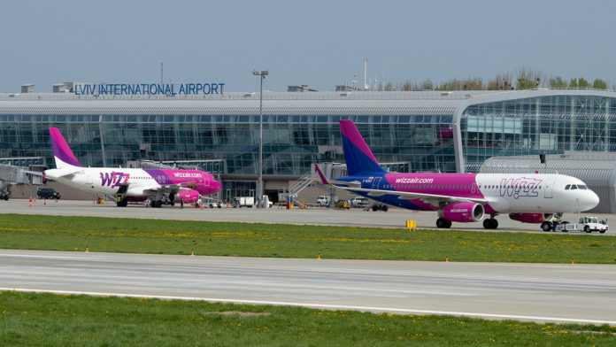 Самолеты Wizz Air в аэропорту Львов
