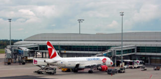 Самолет Airbus A320 Czech Airlines в аэропорту Прага