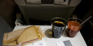 Бортовое питание в эконом-классе на рейсе Франкфурт-Киев Lufthansa