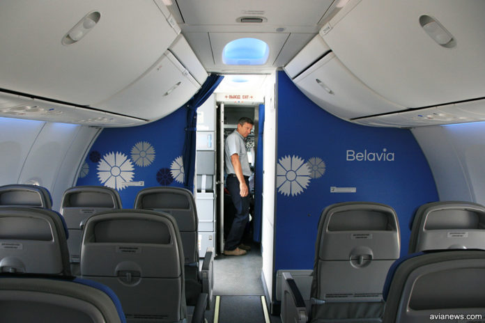 Салон самолета Boeing 737-800 