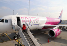 Посадка в самолет Wizz Air