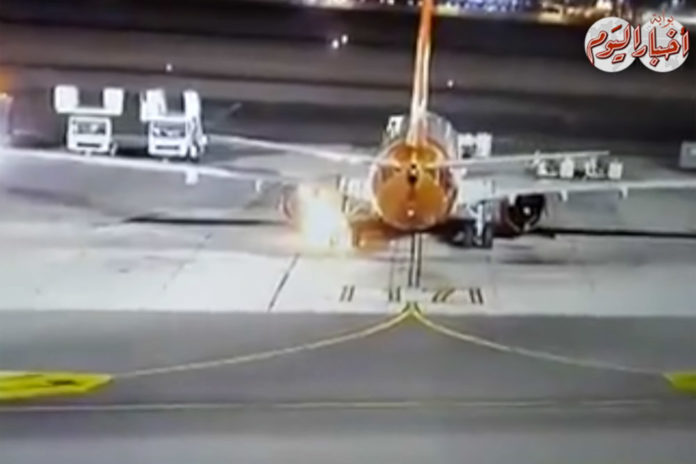 Огонь на основной стойке шасси Boeing 737-800 SkyUp