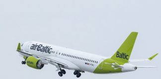 Airbus A220-300 airBaltic в обновленной ливрее