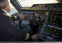 Сенсорные экраны в кабине пилотов Airbus A350