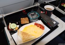 Горячее питание (завтрак) в эконом-классе Turkish Airlines на рейсах между Харьковом и Стамбулом