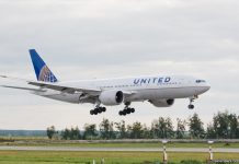 Boeing 777 United Airlines