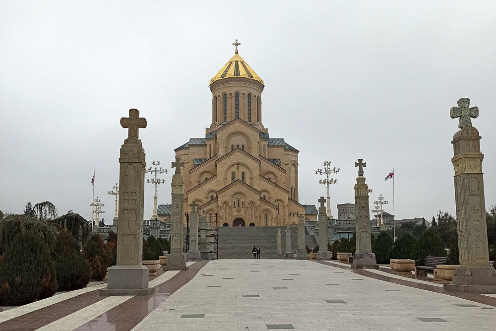Собор Святой Троицы Цминда Самеба