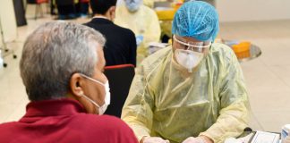 Экспресс-тест на коронавирус в аэропорту Дубая