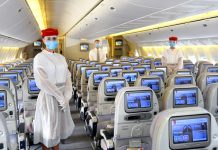 Бортпроводники Emirates в средствах индивидуальной защиты