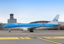 Embraer 175 KLM в аэропорту Прага