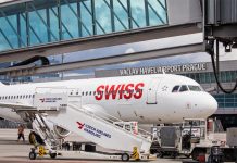 Самолет Swiss в аэропорту Прага