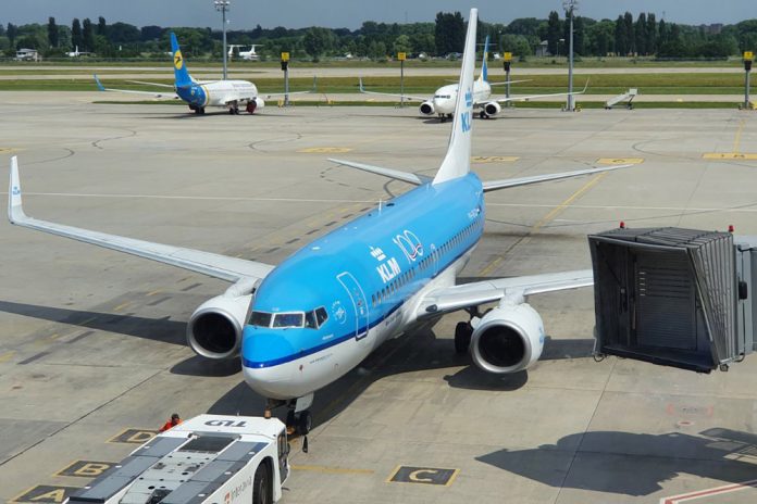 Boeing 737-700 KLM в аэропорту Борисполь