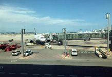 Самолет Lufthansa в Барселоне