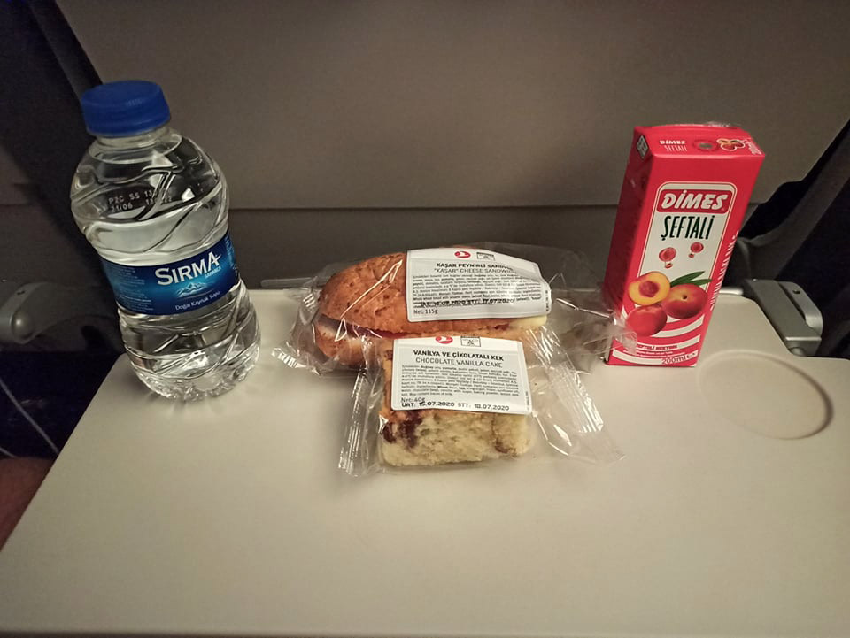 Упрощенное питание на рейсе Turkish Airlines Киев-Стамбул