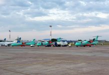 Три ATR 72-600 "Роза Ветров" на перроне в аэропорту Борисполь