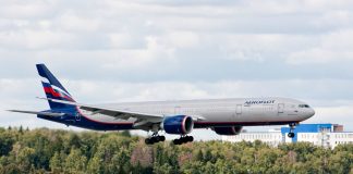 Boeing 777 "Аэрофлот" заходит на посадку