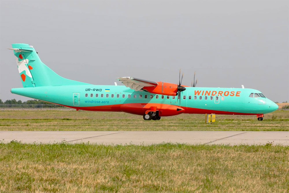ATR 72-600 UR-RWD "Роза Ветров"