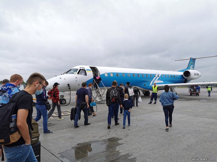 Посадка в Embraer 145 
