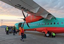 Разгрузка багажа и ручной клади из ATR 72-600 "Роза Ветров"