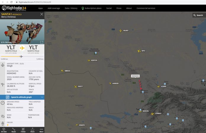 Упряжка Санта-Клауса на онлайн-радаре flightradar24.com