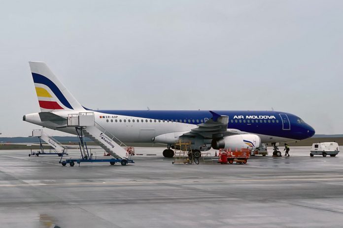 Airbus A320 Air Moldova ER-AXP