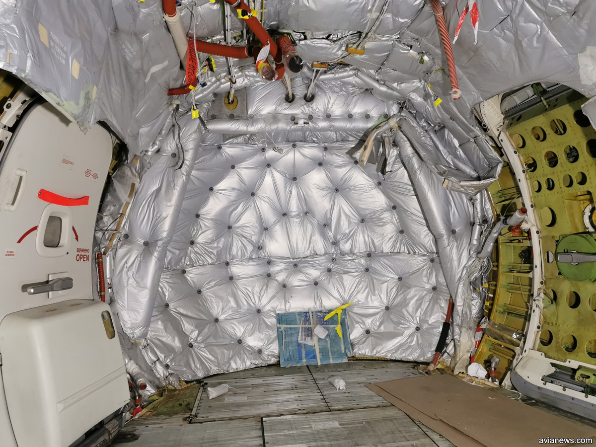 Гермошпангоут в Boeing 737